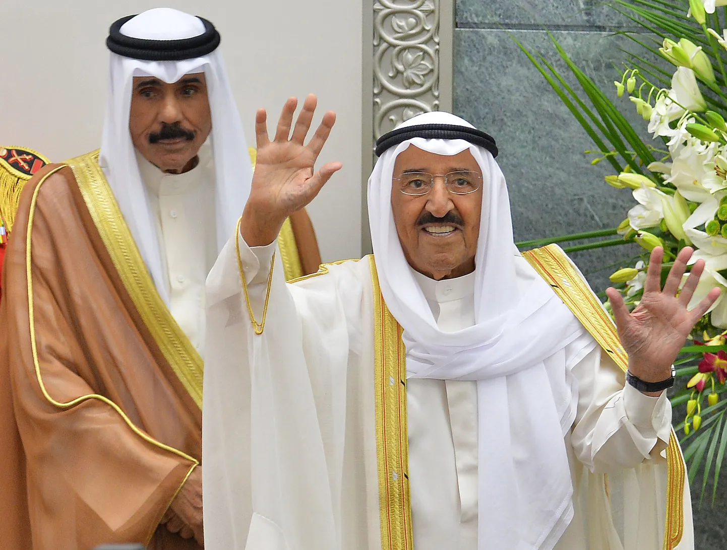Kuveidi emiir Sabah al-Ahmad al-Jaber al-Sabah (paremal) ja kroonprints Nawaf al-Ahmad al-Jaber al-Sabah 2018. aasta fotol