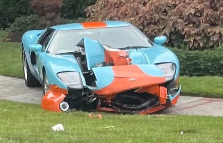 Ford GT pēc avārijas Floridā