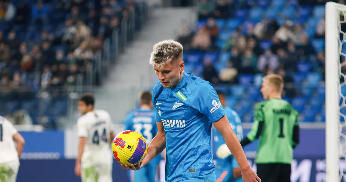 KÕHE VIDEO ⟩ Venemaal mängiv jalgpallur pääses napilt inimröövist