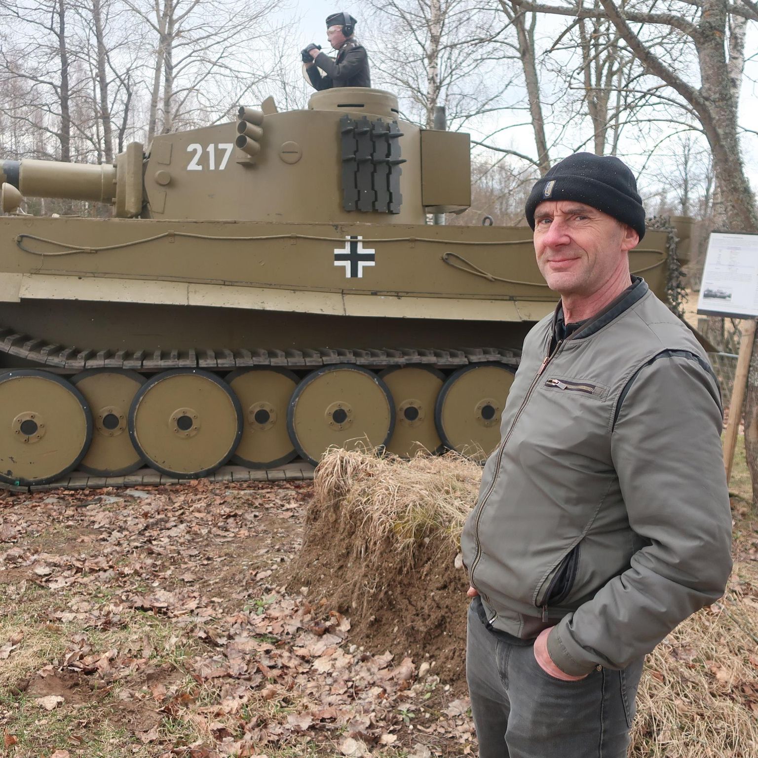 Tiger I tanki maketi tegi Margus Tilgar originaalmõõtmetes.