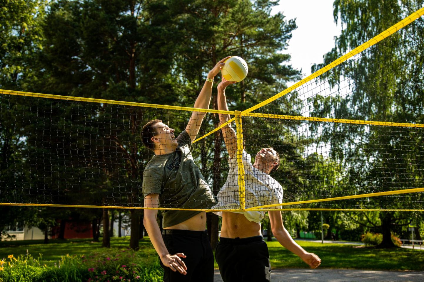 Martin Thomson (paremal) ja Madis Šumanov valmistuvad liikumis- ja spordifestivaliks ka ise sporti tehes.