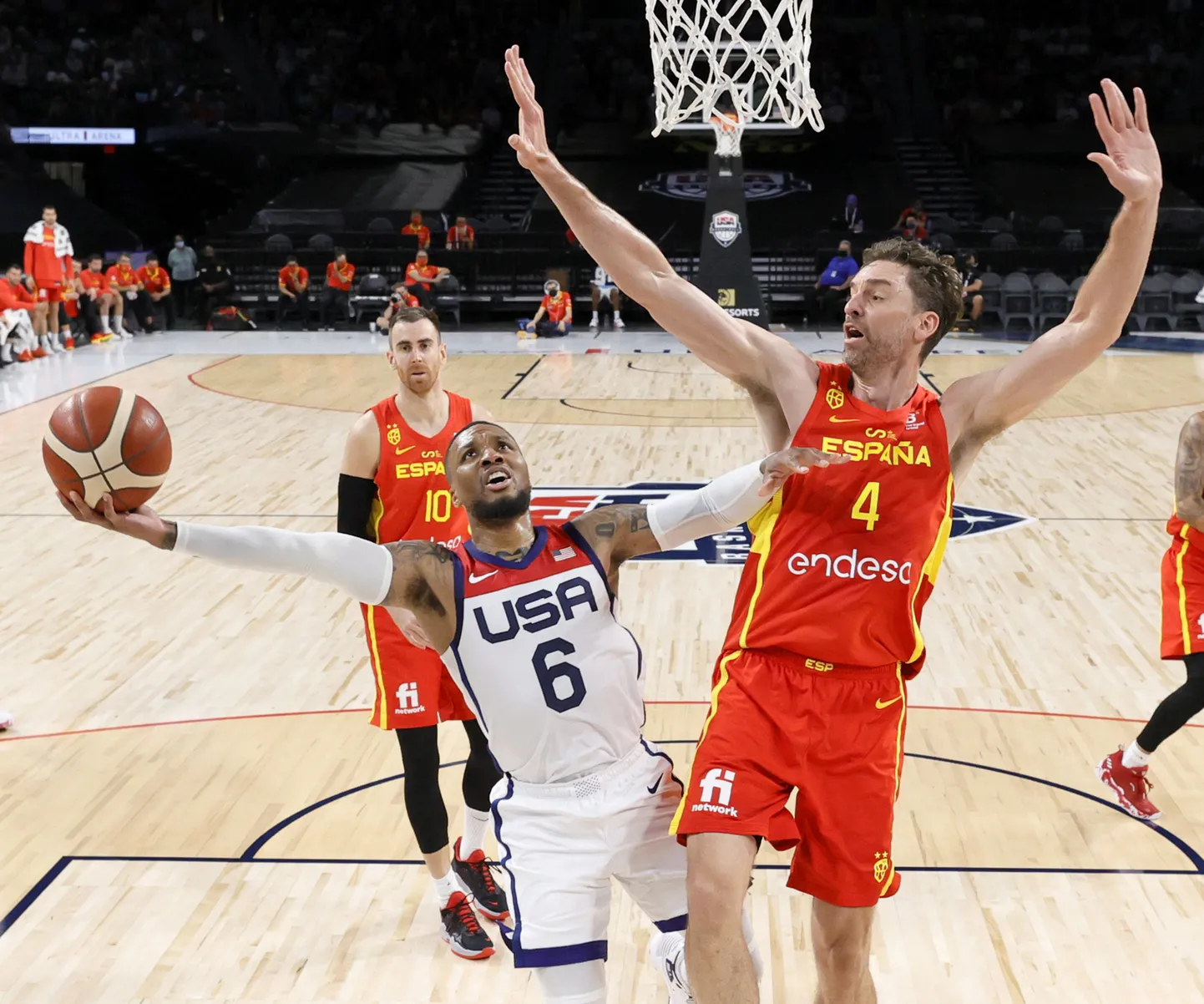 Damian Lillard mängis mitmel korral üle Hispaania mängumehed, seejuures ka legendaarse Pau Gasoli.