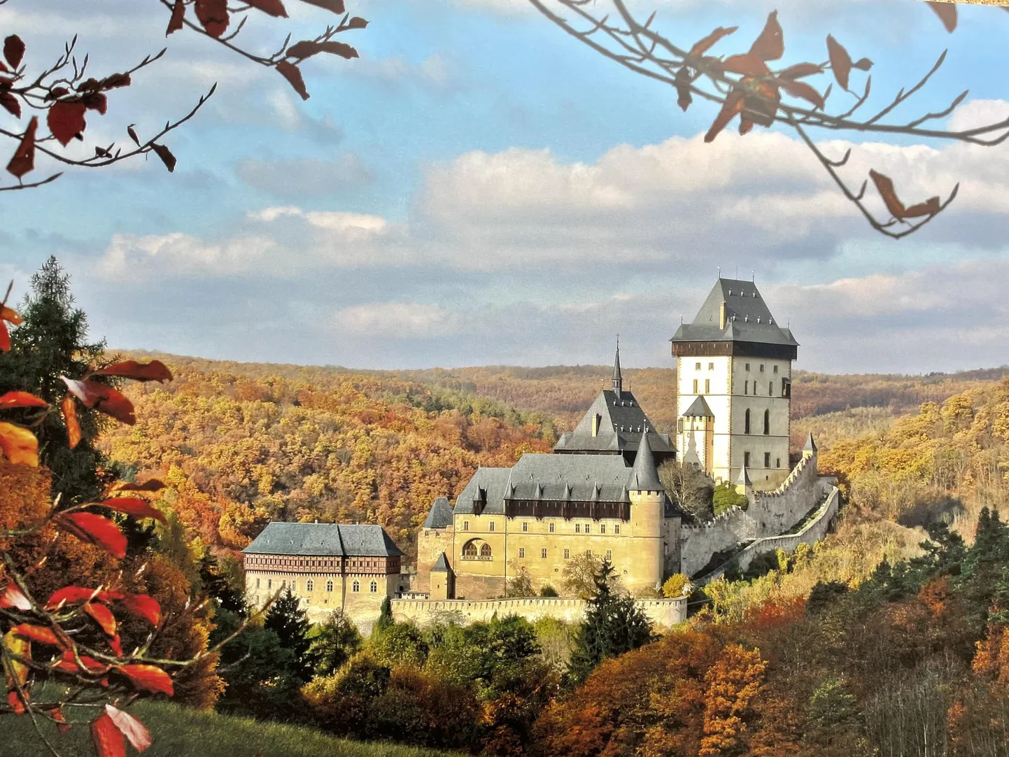 Viljandi vanas veetornis saab peagi imetleda kindluste ja losside fotosid.