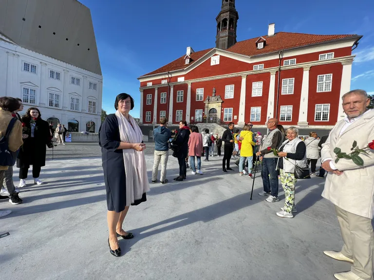 Meeleavaldus Narvas linnapea Katri Raiki toetuseks vahetult enne tema umbusaldamist linnavolikogus.