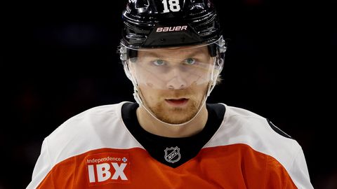 Ābola "Flyers" pārliecinoši uzvar "Sabres" vienību