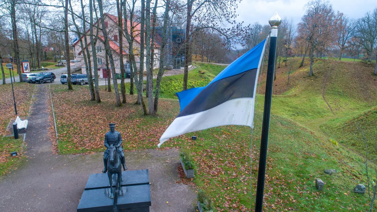 Valitsuse otsusega heisatakse pühapäeval Eesti lipud kõigis riigiasutustes, et tähistada Eesti sportlaste edukat osalemist Tōkyō suveolümpiamängudel. Lippe on oodatud heiskama ka kõik teised.