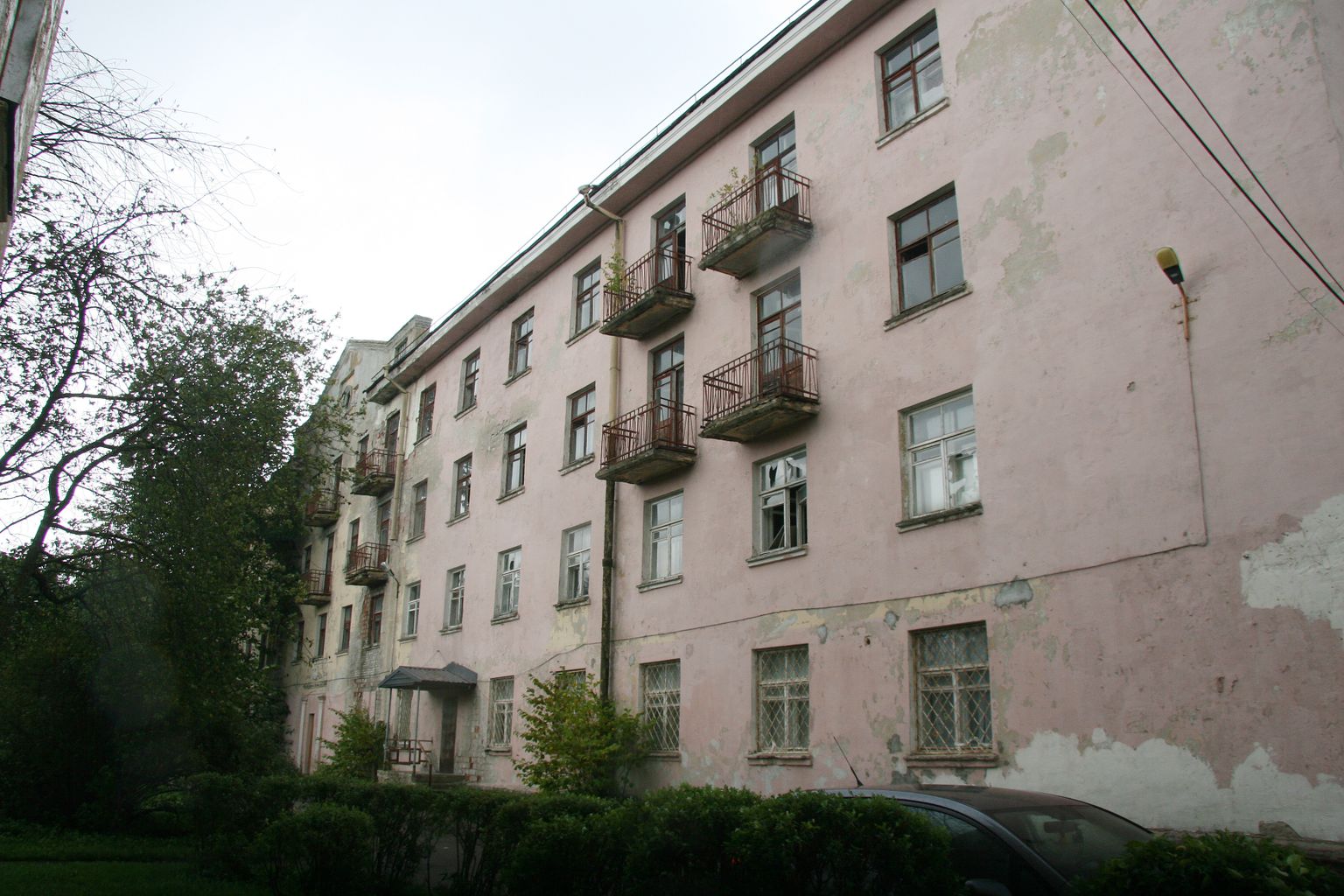 Дом с пустующими квартирами в Кохтла-Ярве. Снимок иллюстративный.