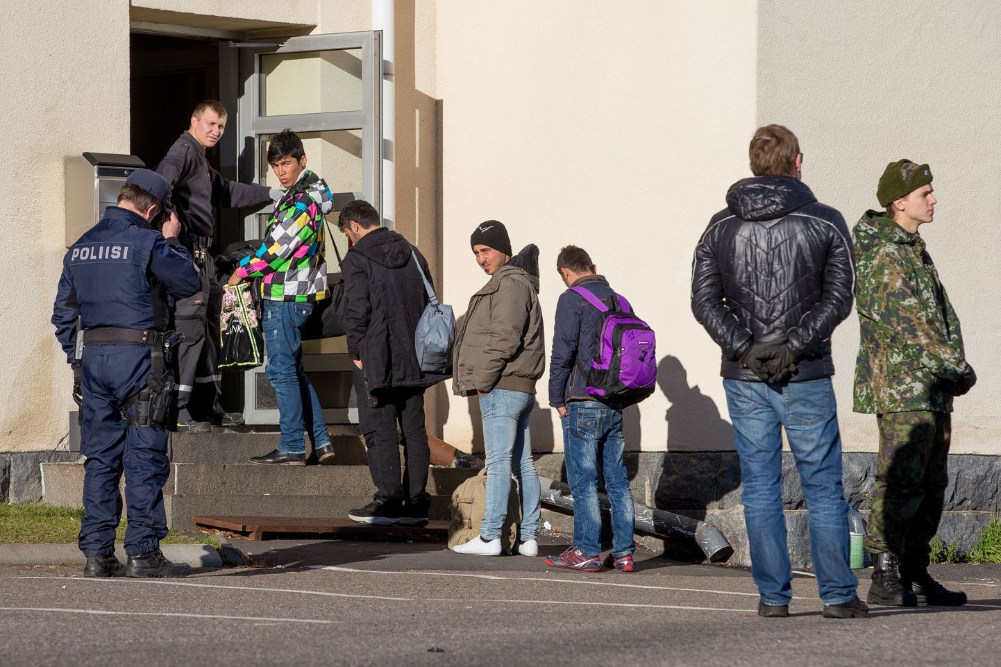 Rootsist Soome saabuvad pagulased. Tornio pagulaste registreerimise keskus. JÃ¤rjestelykeskus. FOTO:SANDER ILVEST/POSTIMEES