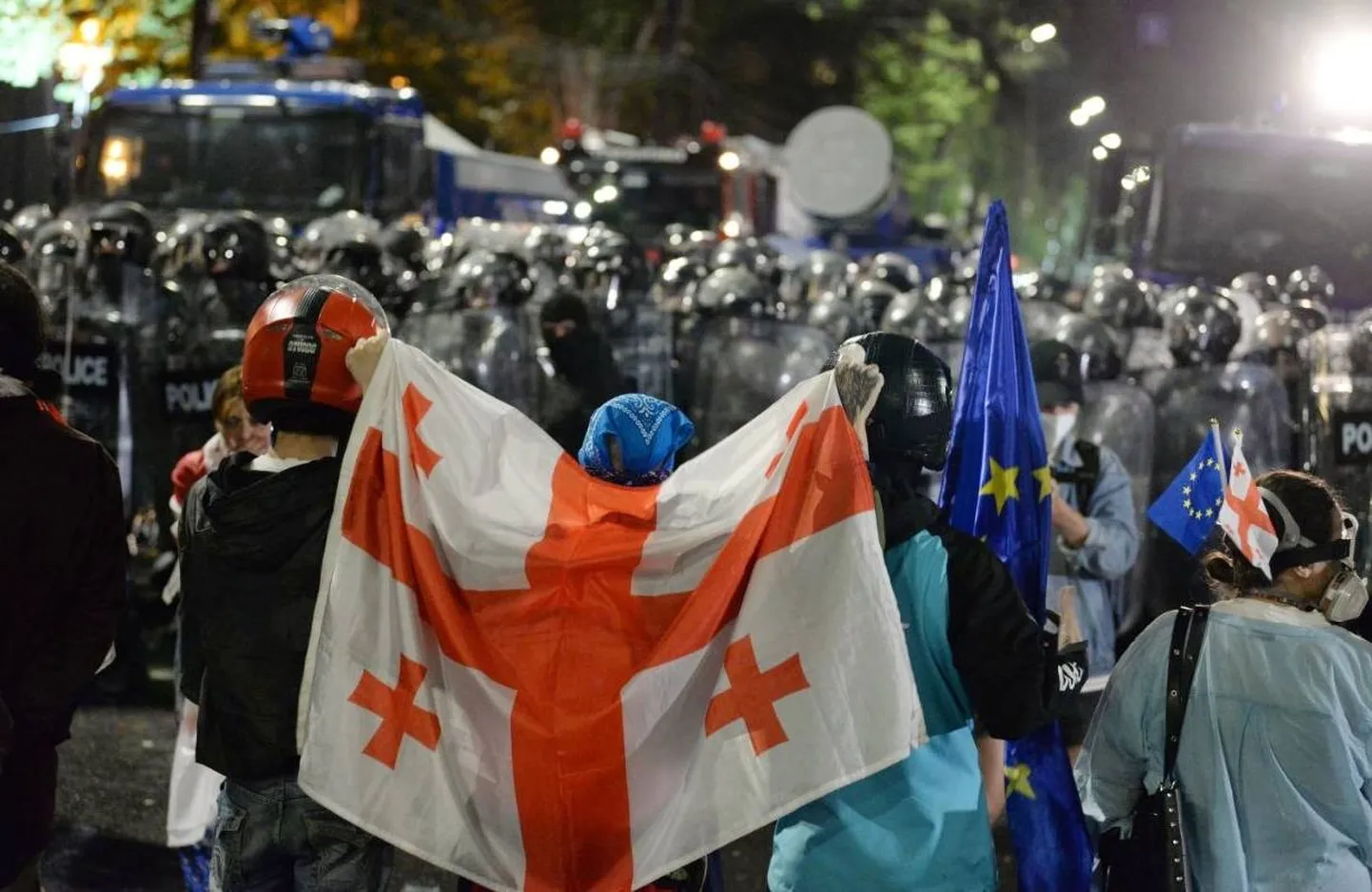 Gruusia parlamendi ees toimunud meeleavaldused välismõju seaduse vastu.