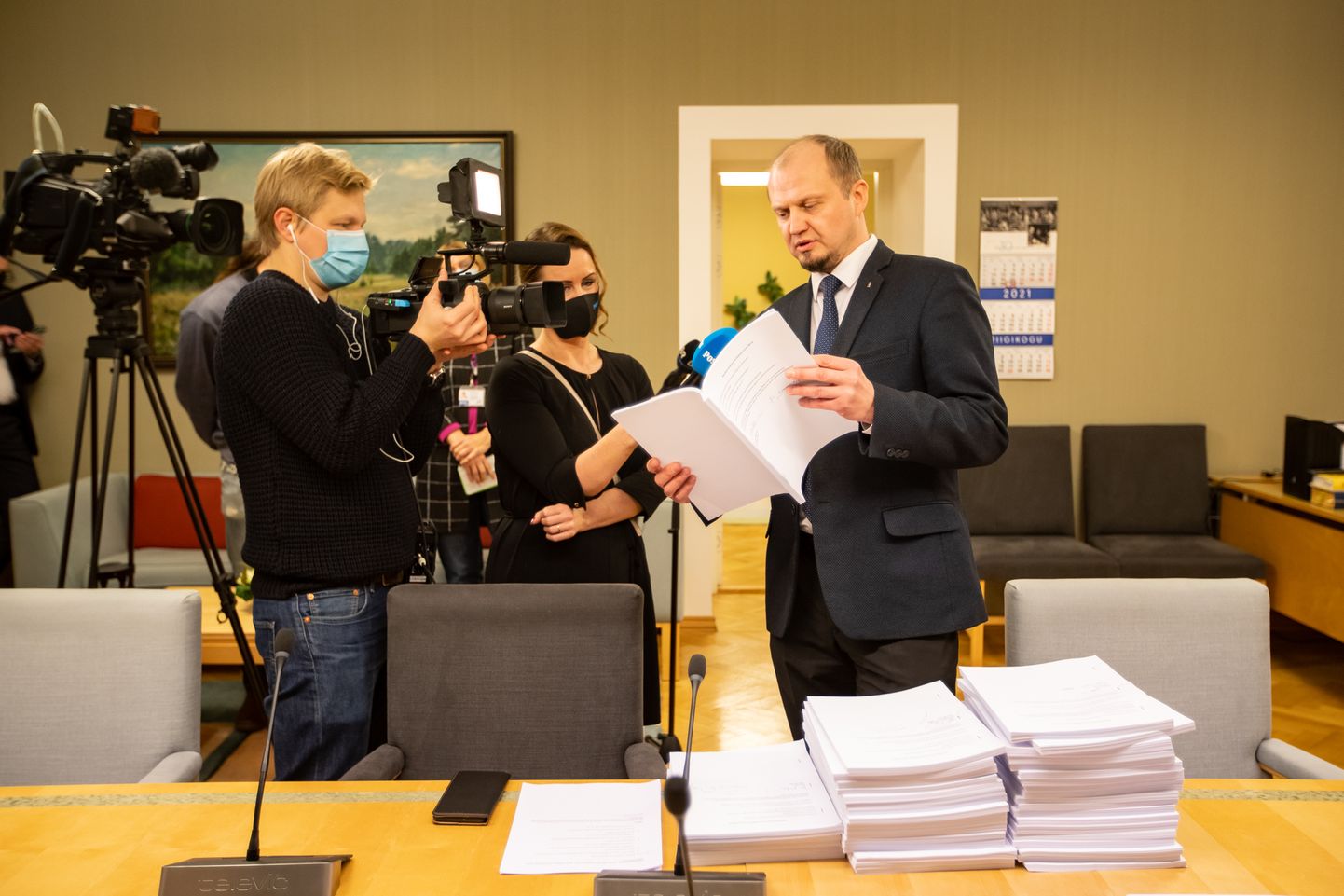 Kaja Kallas viis rahvahääletuse muudatusettepanekud põhiseaduskomisjoni.