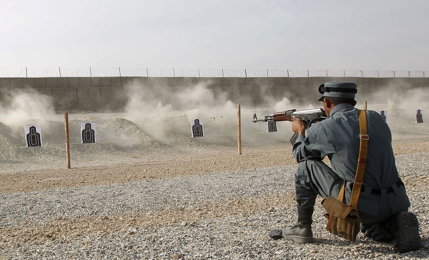 Afgaani politseinik väljaõppel.