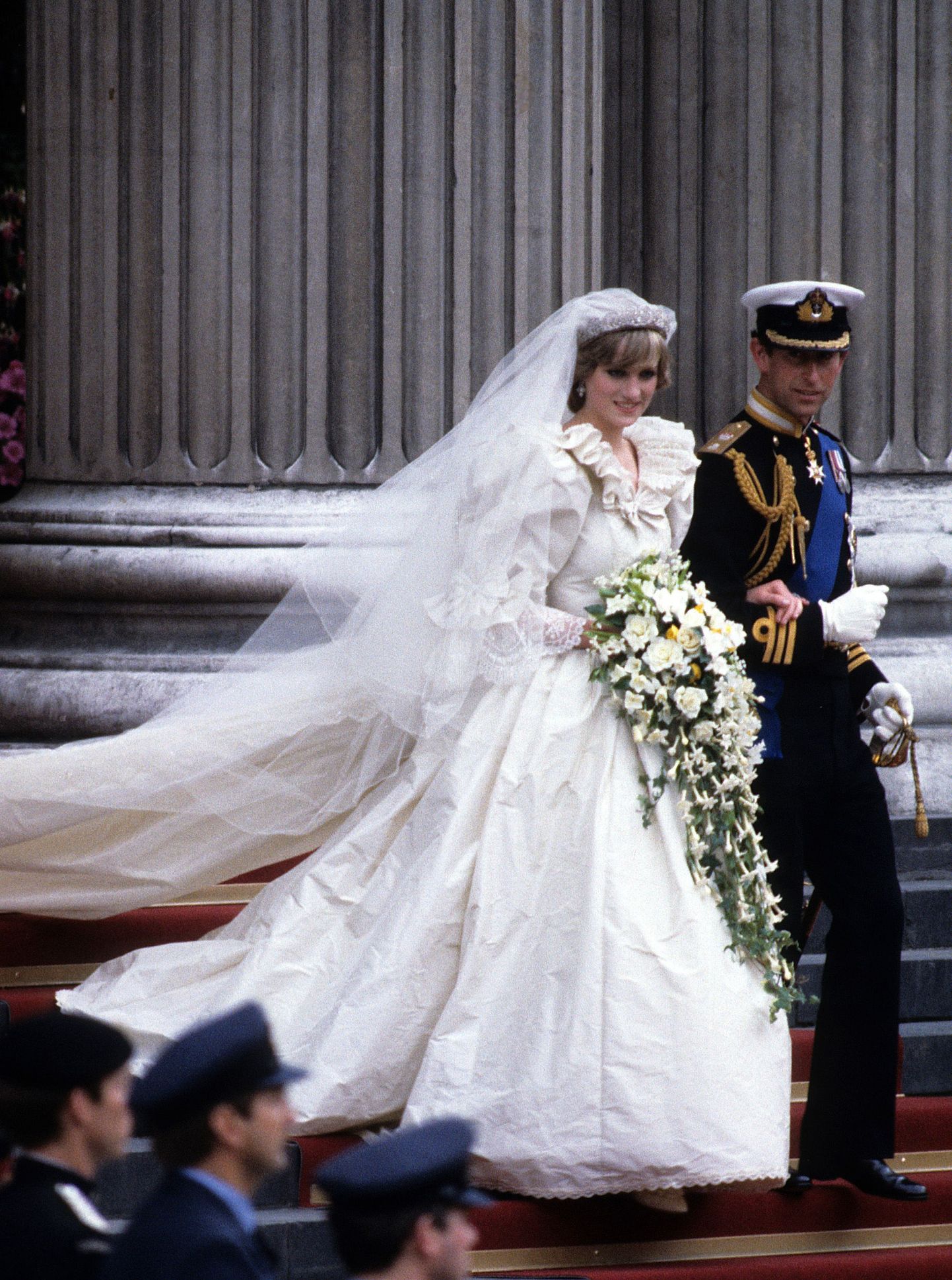 Diana ja Charles oma pulmapeol. Muinaslugu oli alanud.