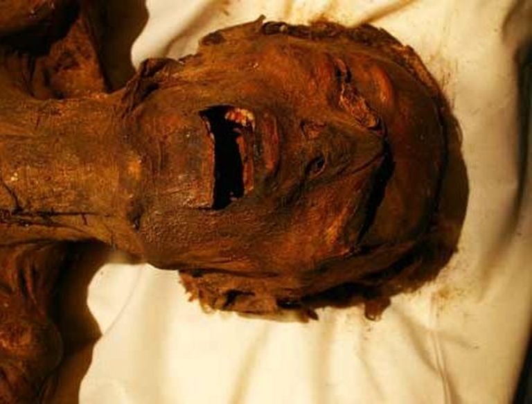 «Karjuv muumia», kes DNA-testi järgi on vaarao Ramses III poeg