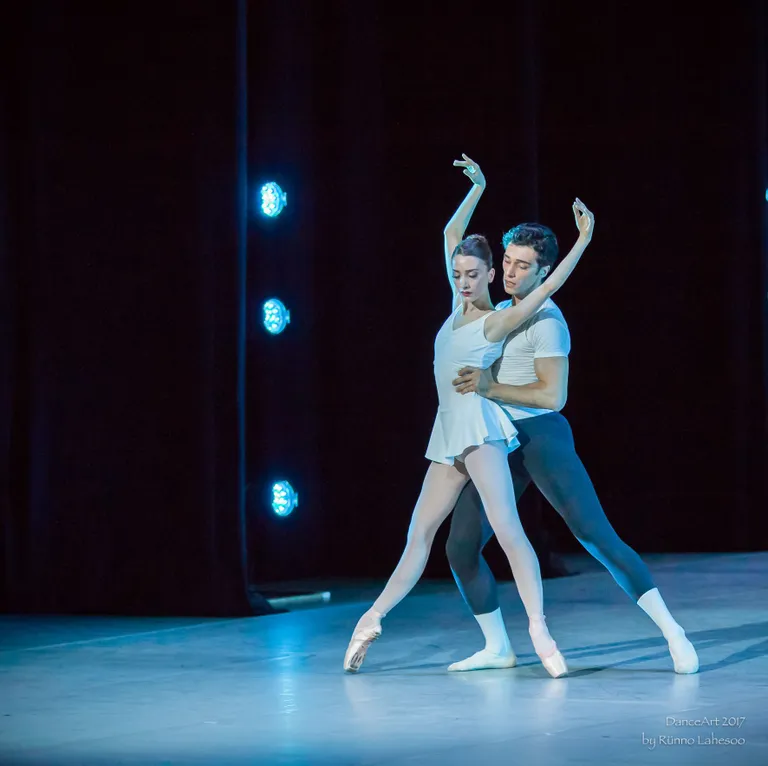 George Balanchine'i «Concerto barocco» Gruusia Riigiballeti esituses.