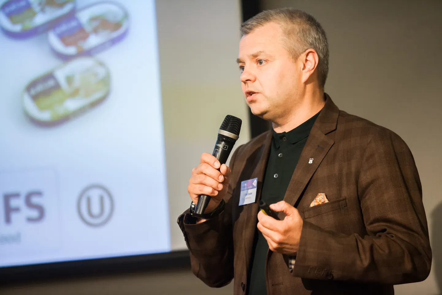 SIA "Karavela" līdzīpašnieks, mārketinga direktors Jānis Endele uzrunā klātesošos Latvijas Investīciju un attīstības aģentūras rīkotajā "Eksporta forumā" "Magnetic Latvia 2016".