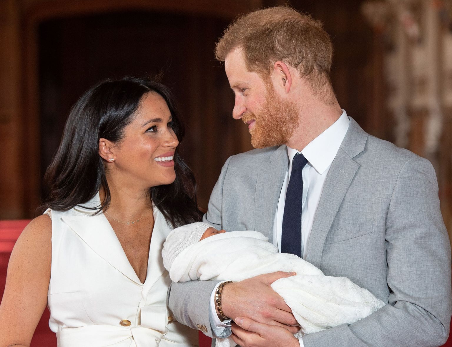 Принц Гарри и Меган Маркл с новорожденным сыном