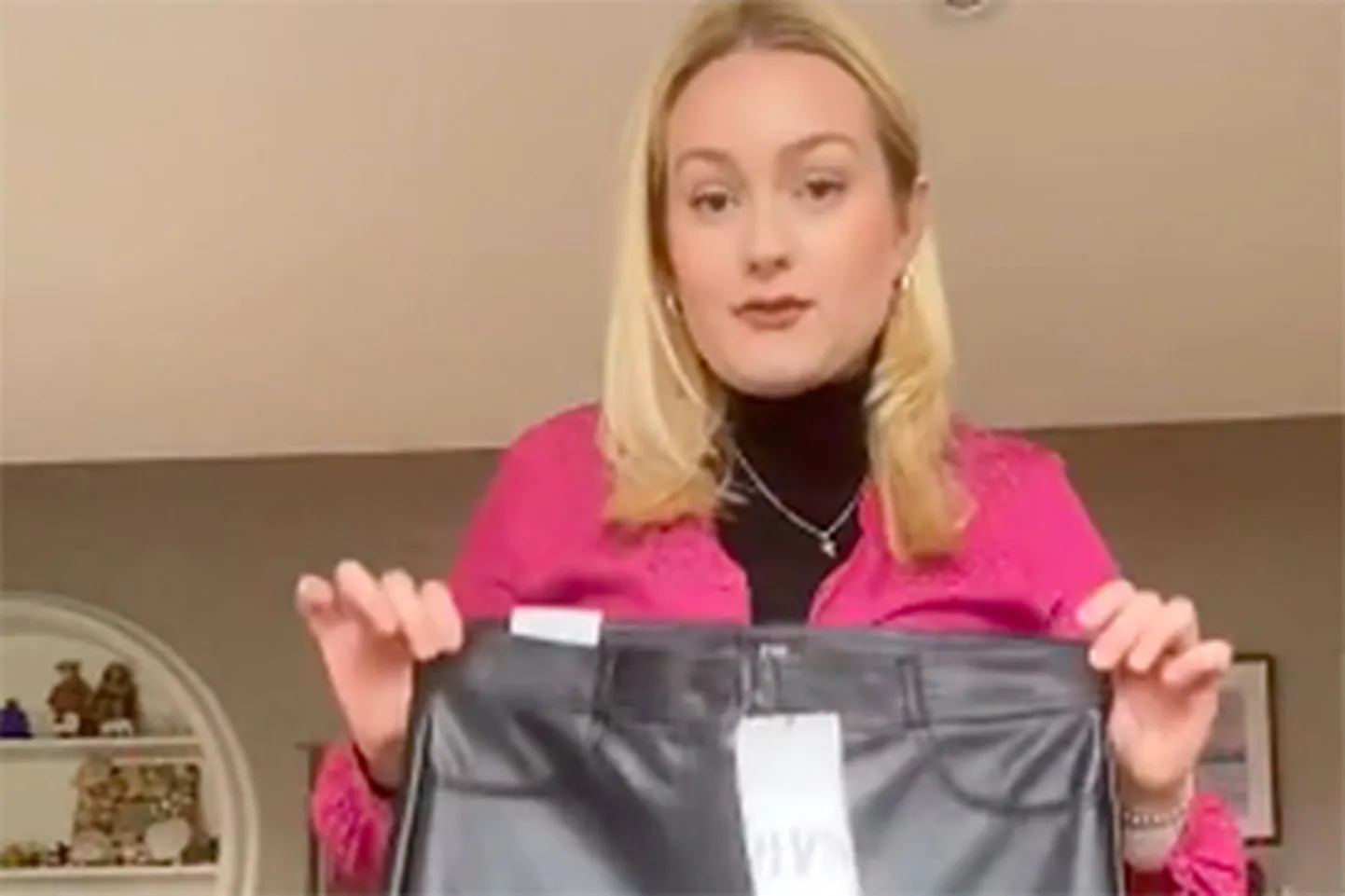 Легинсы размера L оказались малы полной клиентке Zara и вывели ее из себя.