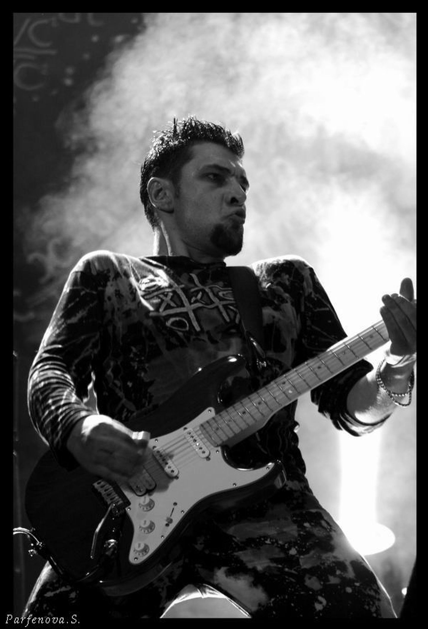 Гитарист российской рок-группы «Пилот» Виктор Бастраков