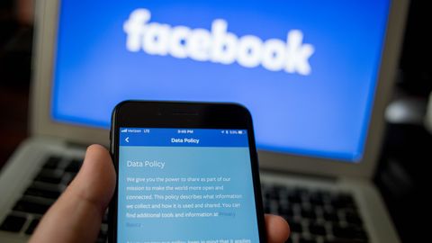 Семь способов как Facebook уничтожает ваши отношения