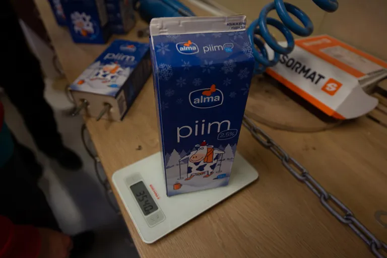 Piimapakkide erinevad kaalud eri planeetidel.
