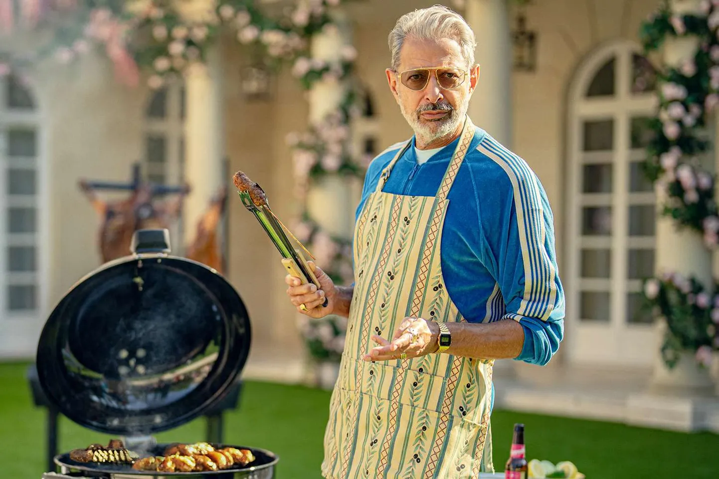 Netflix andis teada, et Kreeka mütoloogiast inspireeritud satiiriline seriaal «Kaos», mis valdavalt sai positiivseid hinnanguid, tühistatakse ning Jeff Goldblum ei naase ekraanile.