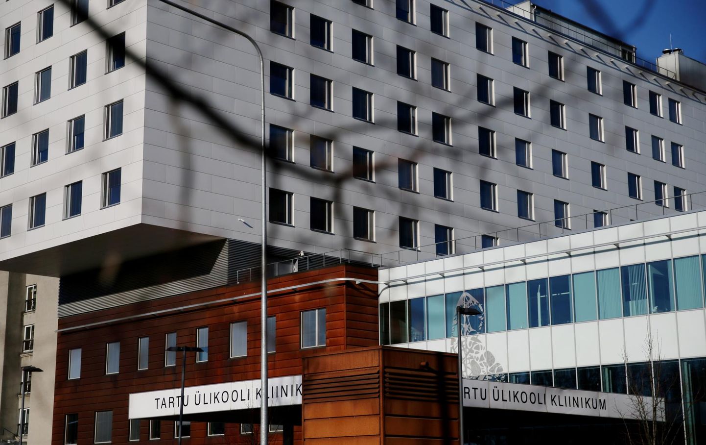 At the University of Tartu clinic, state procurement procedures were violated last year for purchases with a total amount of nearly five million euros.