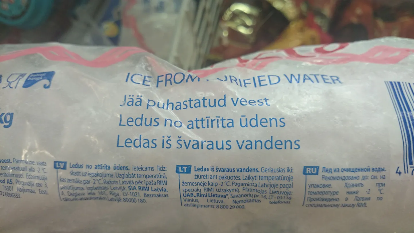 Jää puhastatud veest.