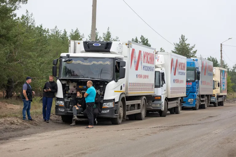 Surnukehade äraviimiseks telliti Harkivi lihakombinaadist külmutusautod.