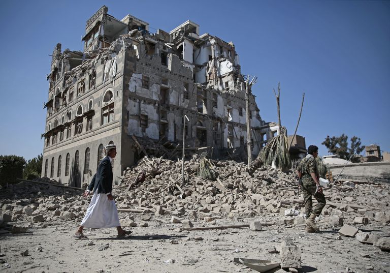 Saudi-Araabia õhurünnakus hävinenud hoone