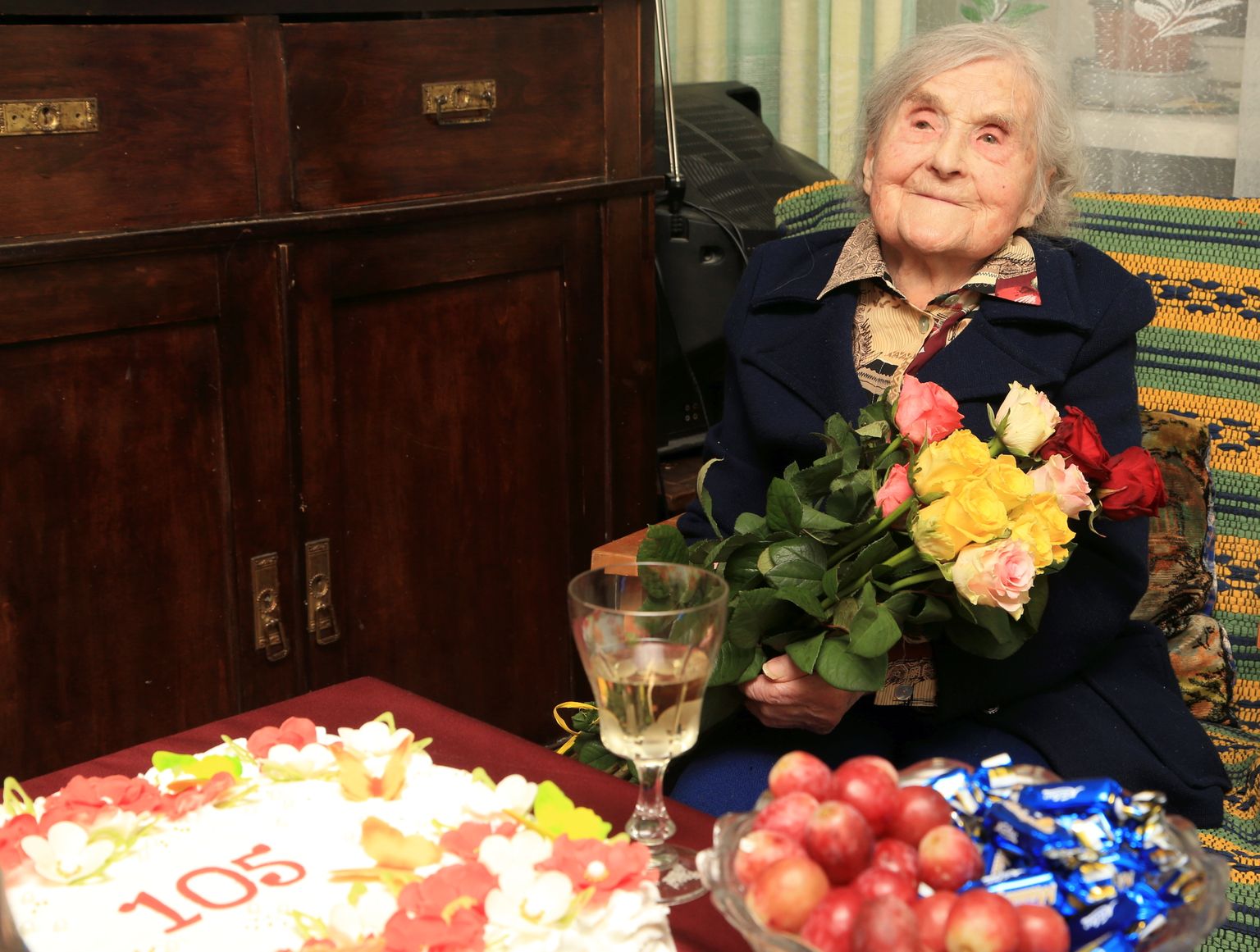 На фото Хильда Паю празднует свой 105-й день рождения.