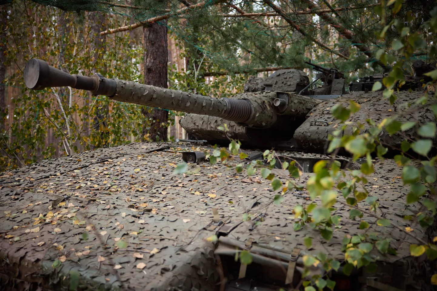 Ukrainlaste tank Harkivi oblastis.