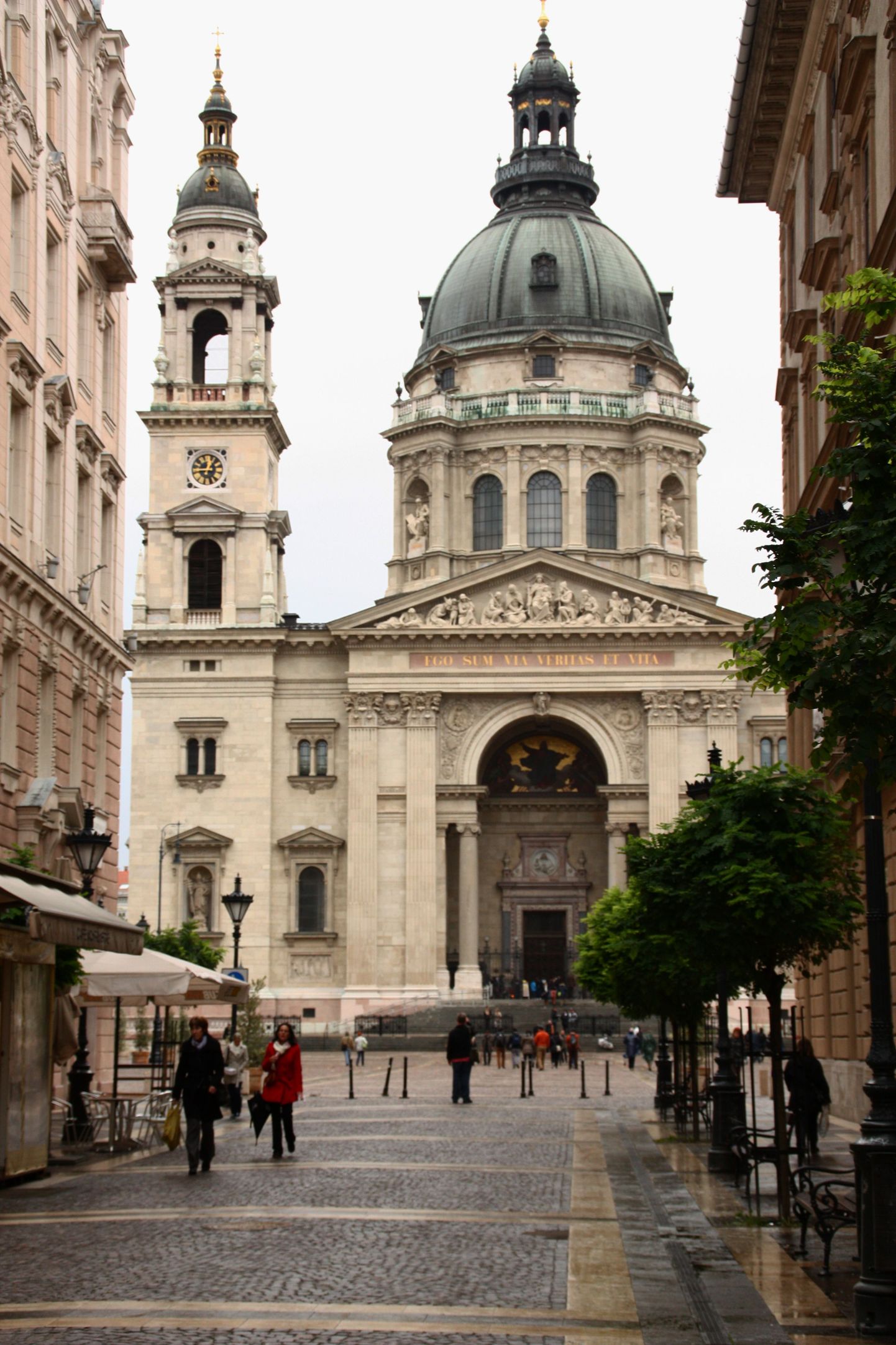 Самая большая церковь Будапешта – базилика Святого Иштвана, возведенная в честь первого короля Венгрии.