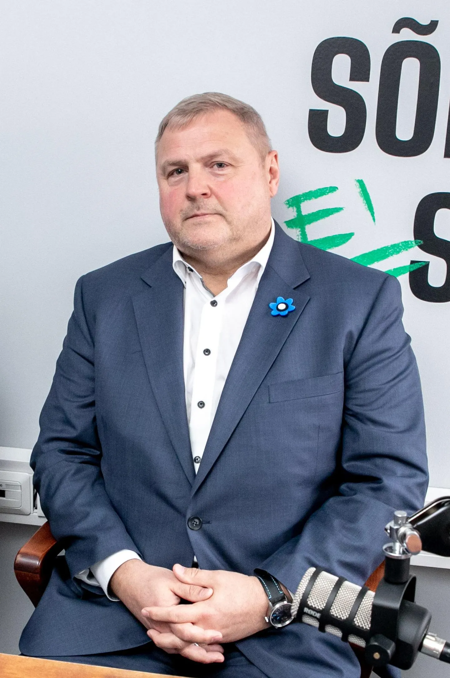 Europarlamendi liikme Riho Terrase arvates tegi Eesti omal ajal ajateenistust säilitades väga õige otsuse.