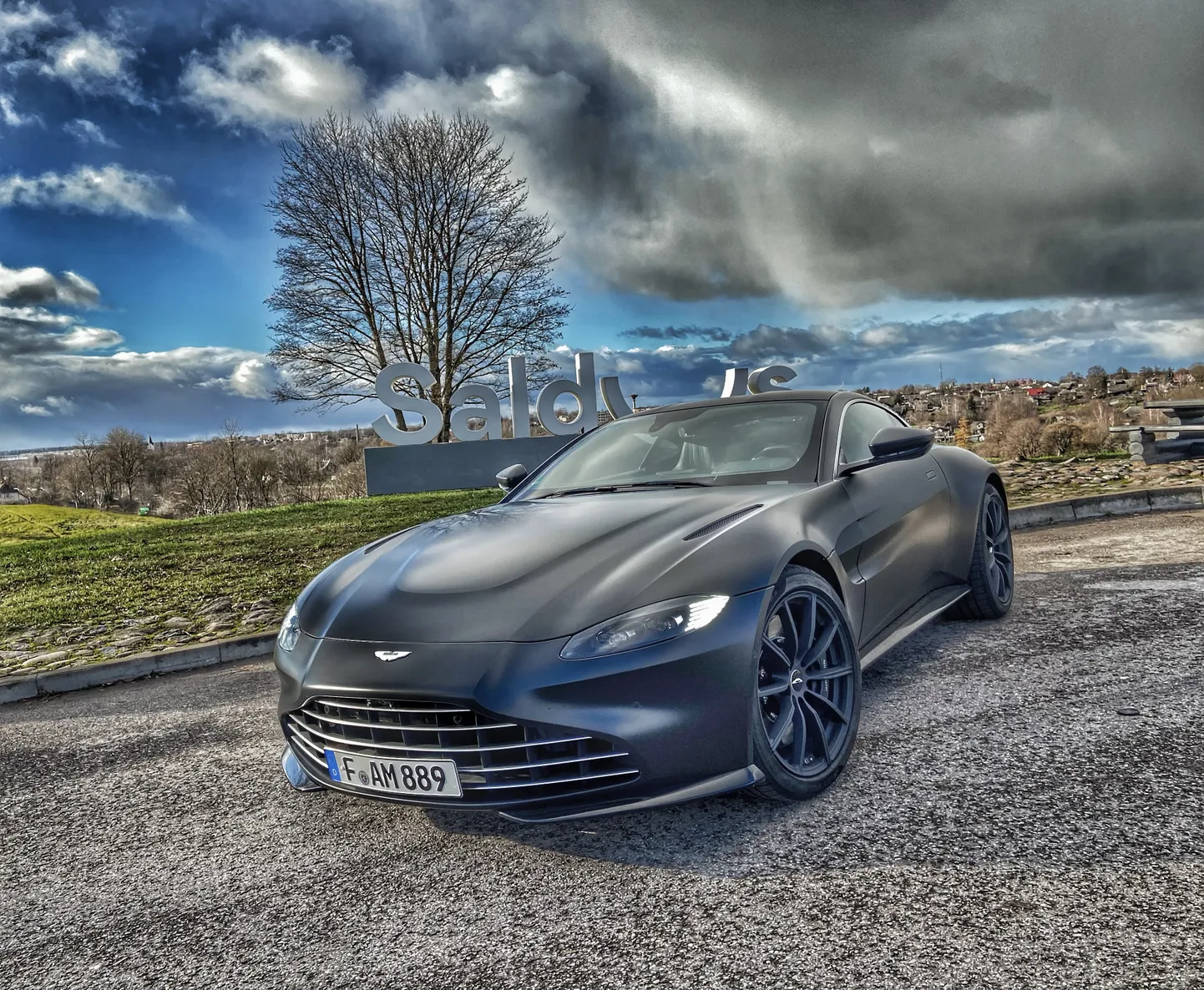 Aston Martin Vantage