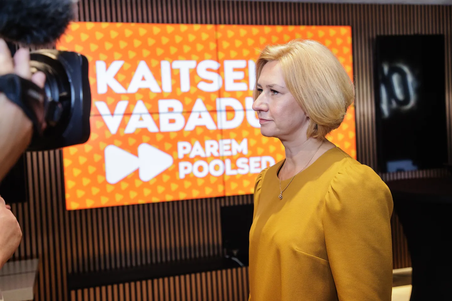 Parempoolsed on endiselt parlamendiväline partei ja pilti pääsemise nimel tuleb endiselt võidelda. Pildil erakonna esimees Lavly Perling.