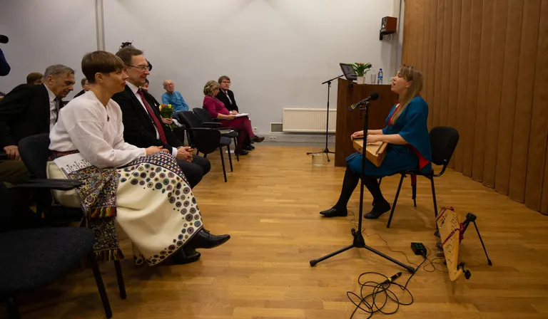 Sündmusel laulis Mari Kalkun Anna Haava ja Kristiina Ehina loodud sõnu «Ei saa mitte vaiki olla» viisil, mille on loonud Miina Härma ja Mari Kalkun.