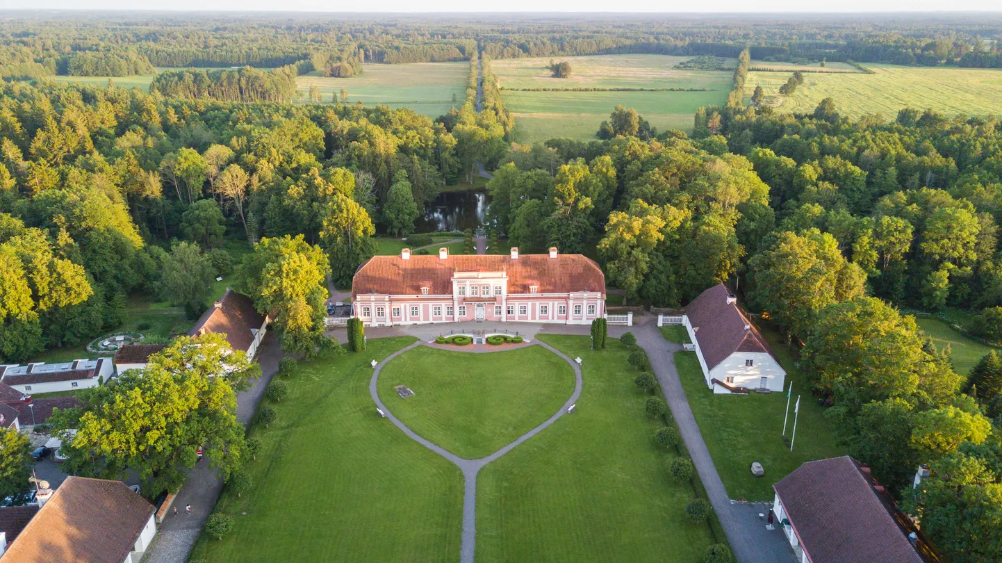 Aerofoto Sagadi Mõisast.