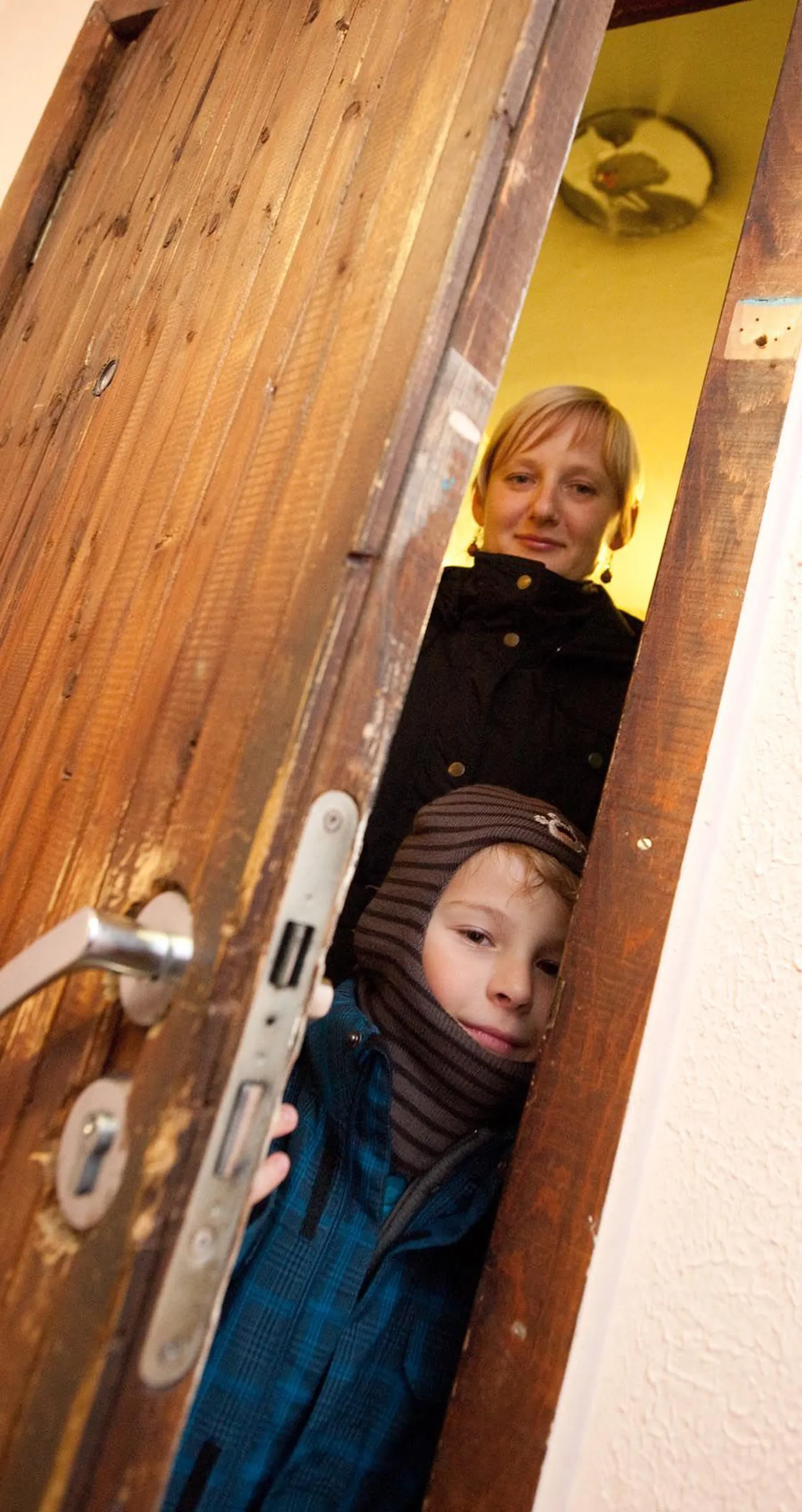 Evelin Valdre poeg Madis käib praegu Mustamäe saksa gümnaasiumis eelkoolis ja ema tahaks ta sama kooli esimesse klassi panna, kuid uue korra järgi peab poiss teise kooli minema.