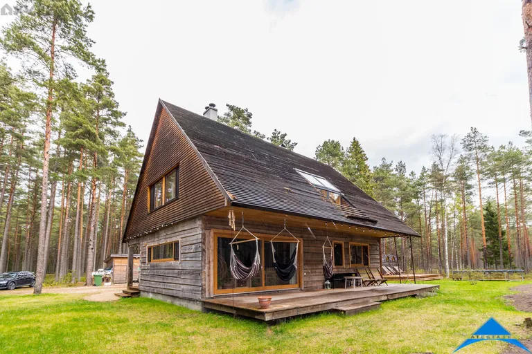 Palkmaja.