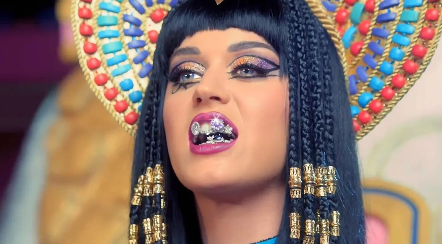 Katy Perry sattus uue muusikavideo tõttu moslemite viha alla