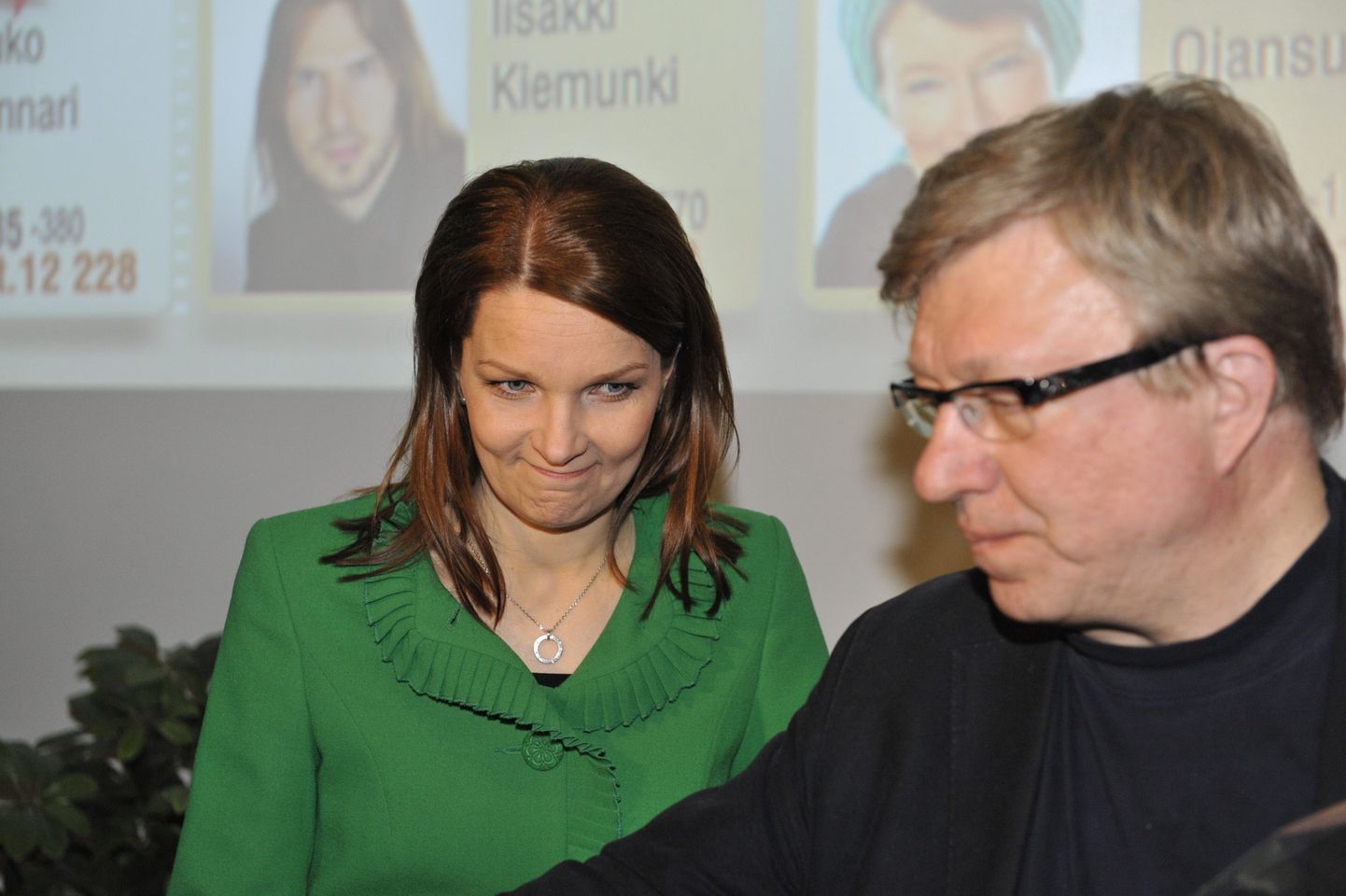Keskpartei juht Mari Kiviniemi koos erakonna peasekretäri Timo Laanineniga.