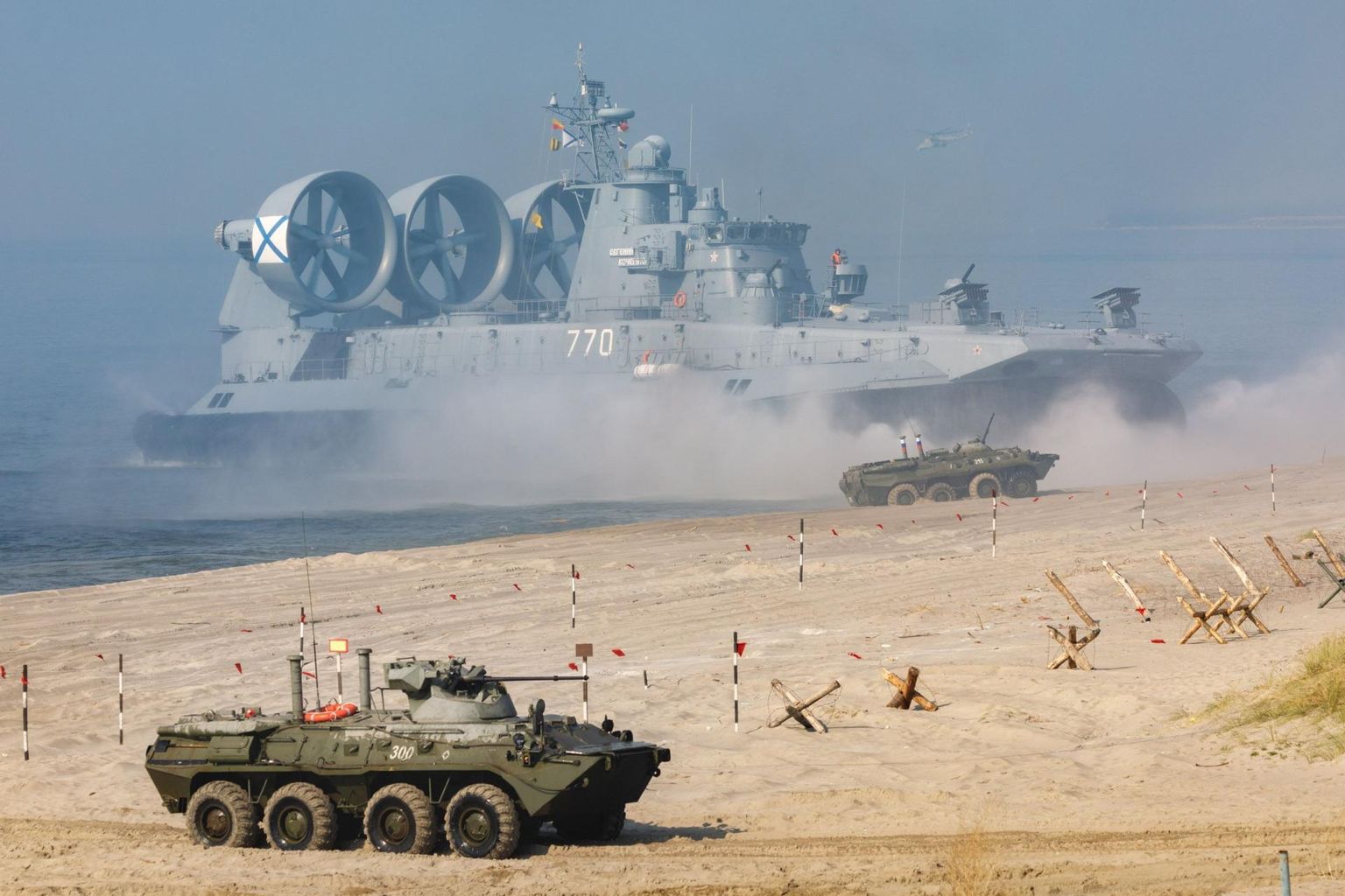 Vaatamata jõulisele kuvandile on Kaliningrad sõjaliselt väga haavatav. Venemaa ja Valgevene harjutavad Kaliningradis Zapad 2021 õppustel sõjalist koostööd.