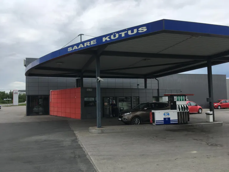 GAS STATION
