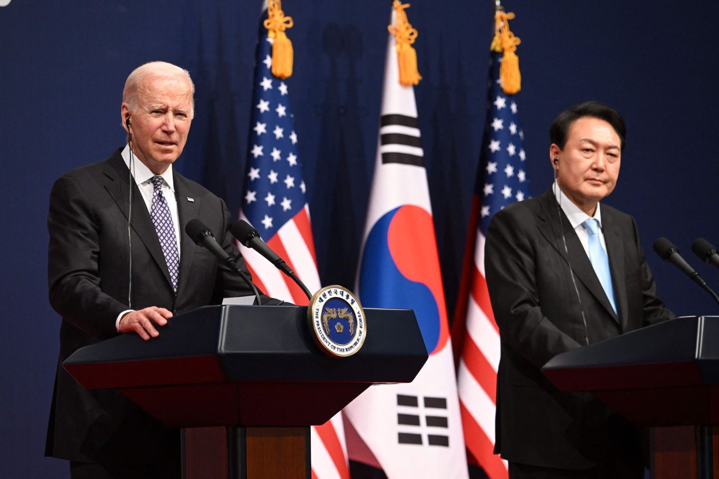 Lõuna-Korea president Yoon Suk-yeol ja USA president Joe Biden ühisel pressikonverentsil Soulis. 21. mai 2022.