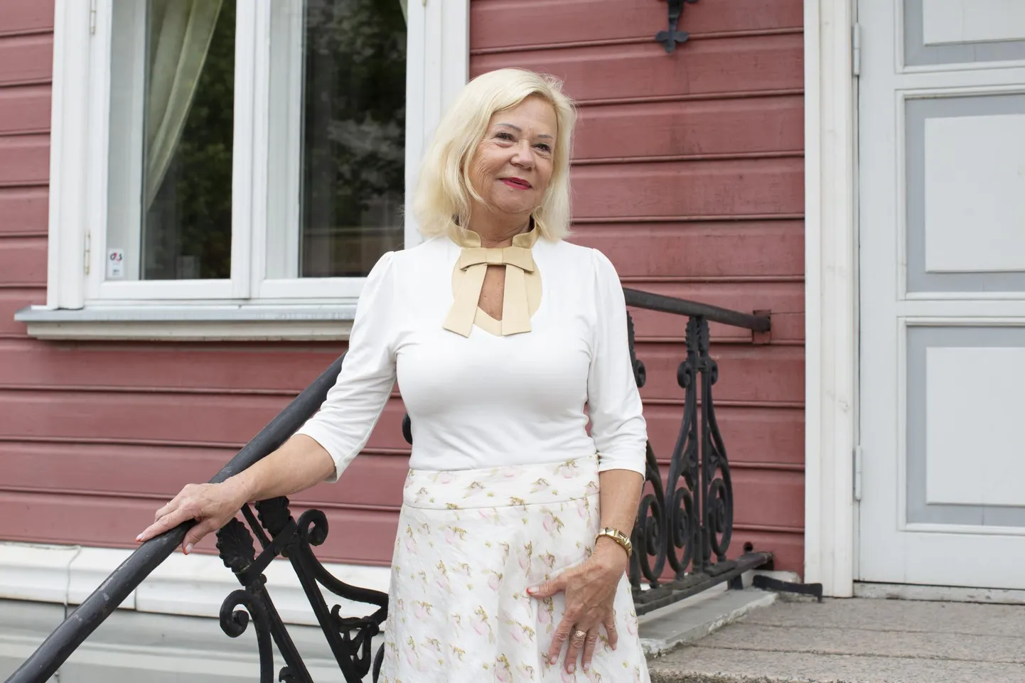 Valga vallavalitsuse perekonnaseisutoimingute spetsialisti Anne Pulleri töö on sõlmida armastus seaduslikuks abieluks.