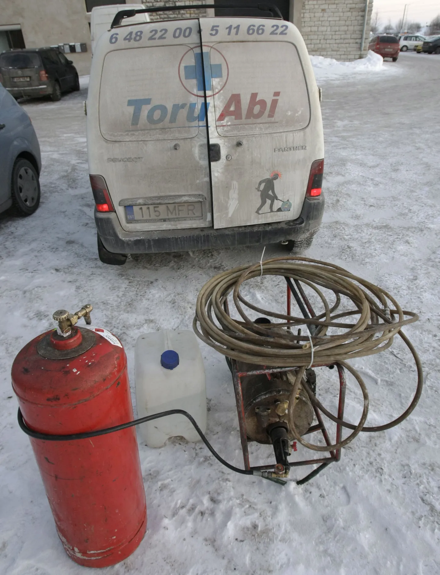 Toruabi väljakutsel.