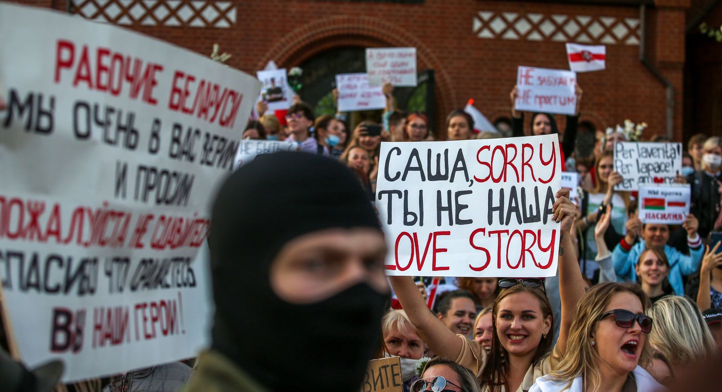 Protesti Minskā.