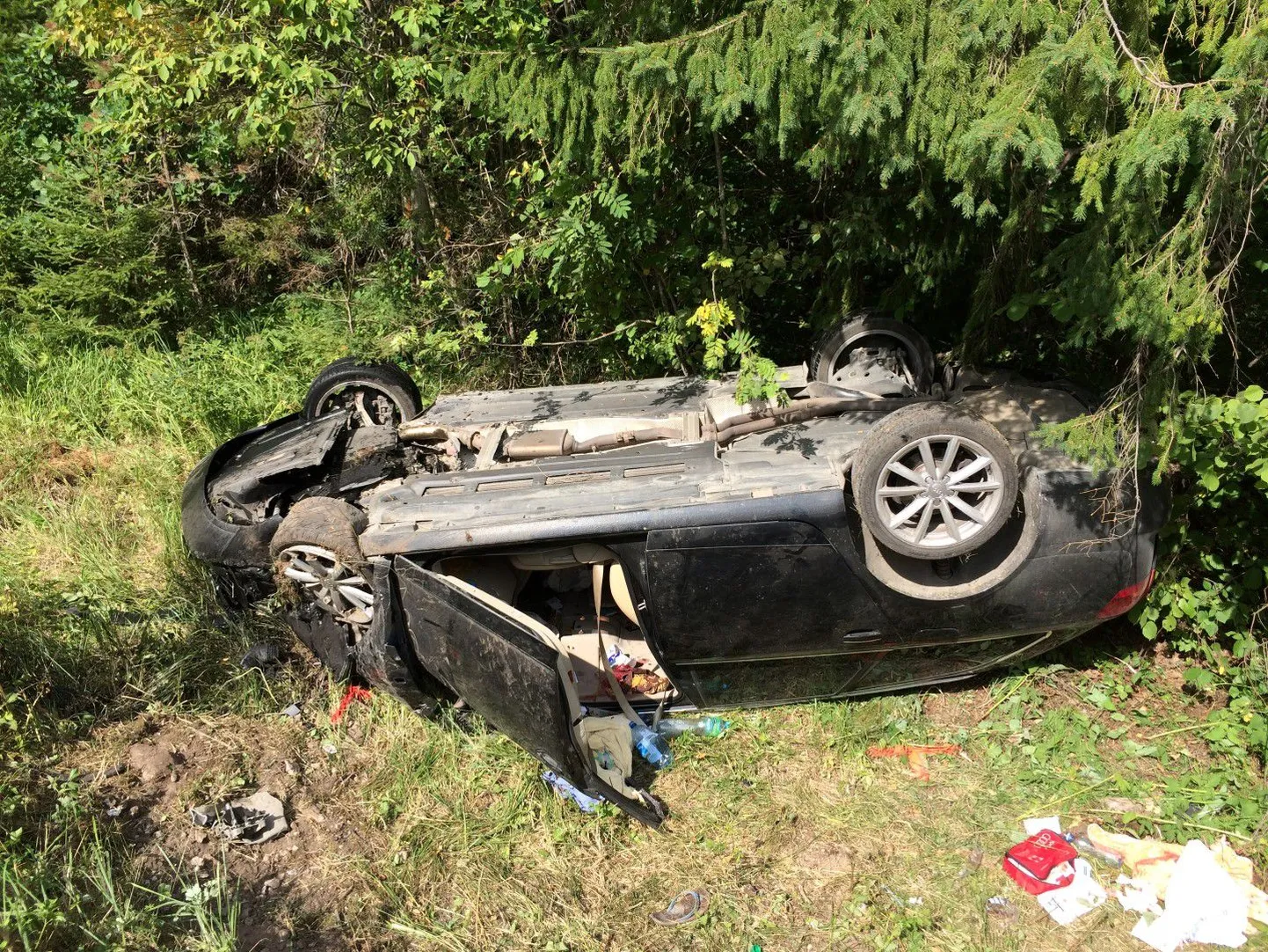 Liiklusõnnetus Märjamaa-Koluvere maanteel 27. juulil 2014.