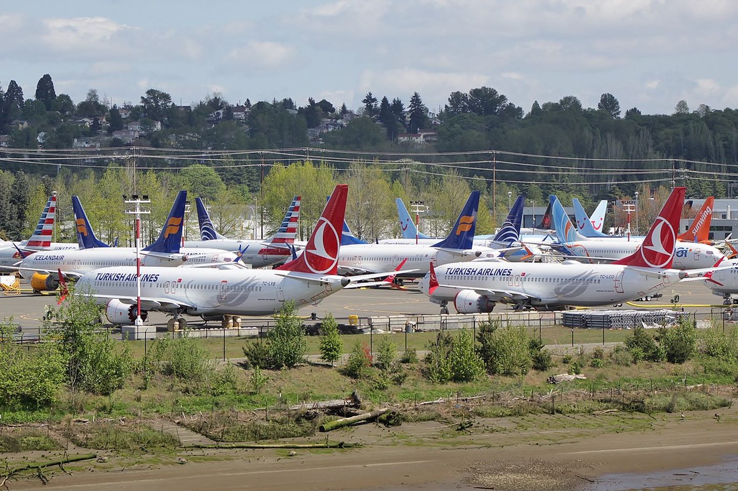 Klientidele kättetoimetamata Boeing 737 MAX lennukid 2019. aasta kevadel Boeingu lennuväljal Seattle'i lähistel.