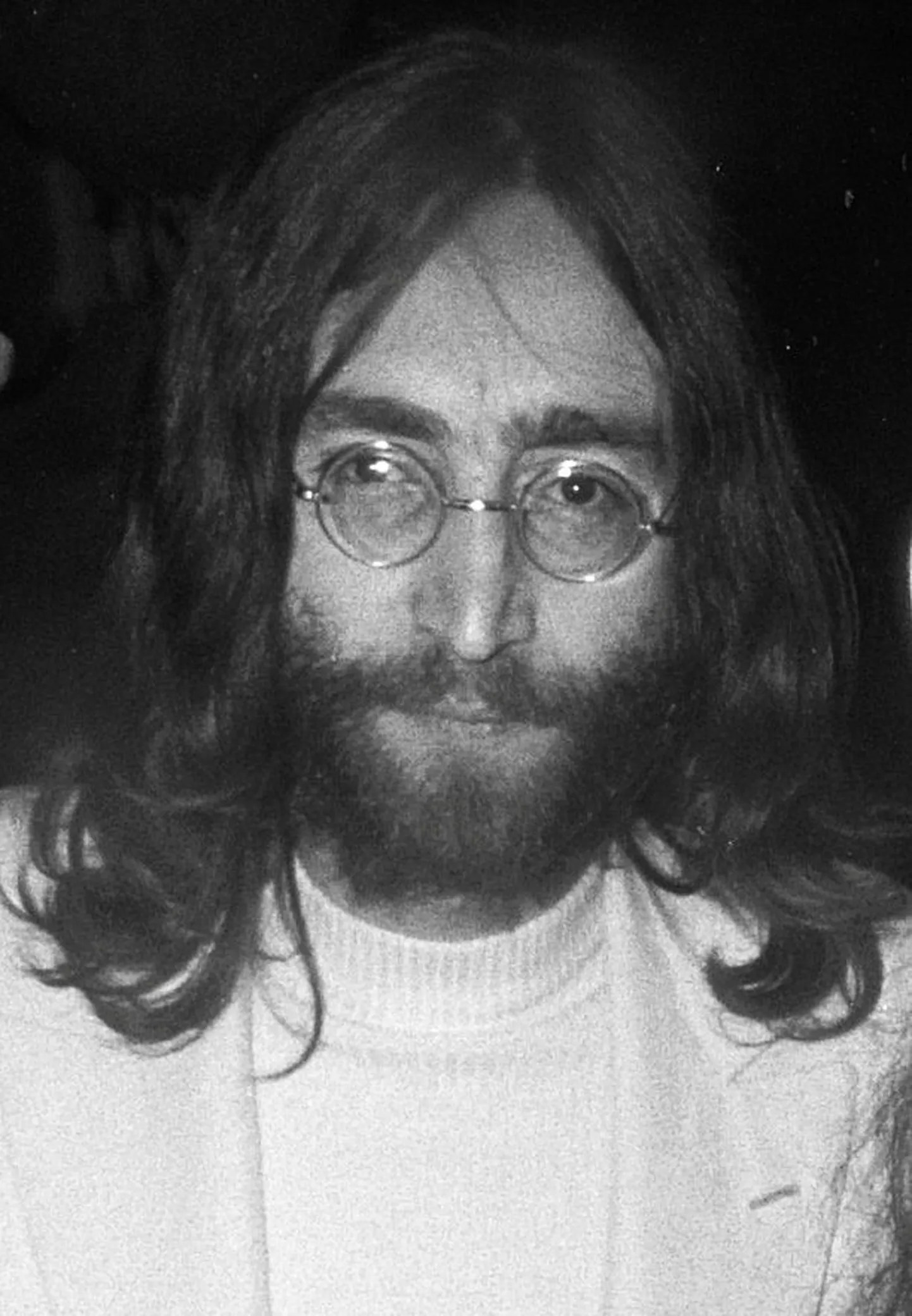 John Lennon aastal 1969. Väidetavalt ennustas John kaks aasatakümmet enne oma surma ka ette, öeldes, et ühel päeval ta veel kuuli saab.